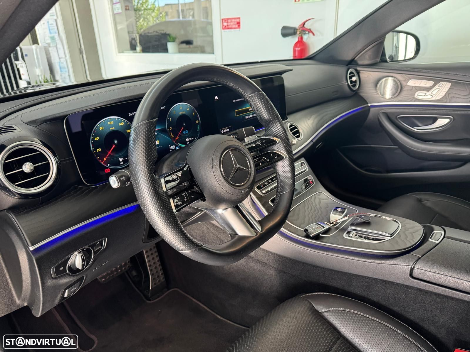 Mercedes-Benz E 300 de AMG Line - 19