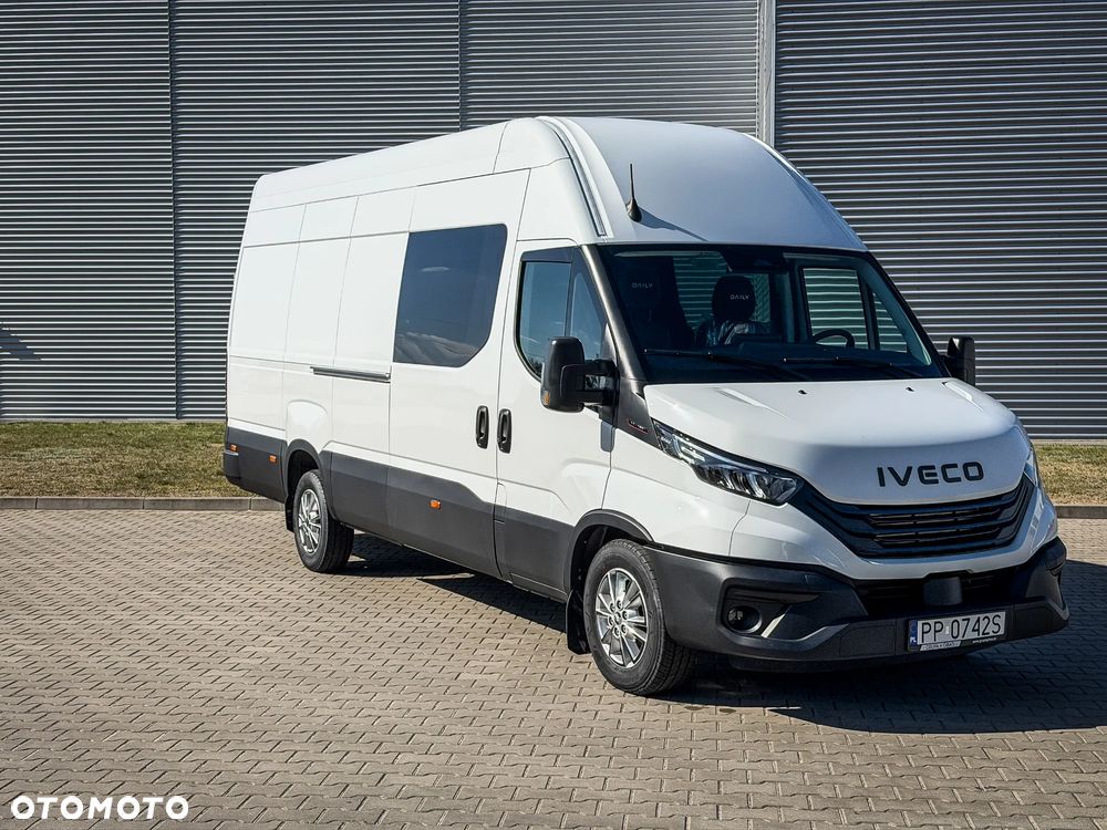 Iveco Daily 35S18HA8 V 3.0 Diesel 180 KM AT8 (ZF) L4H3 Brygadówka! - 19