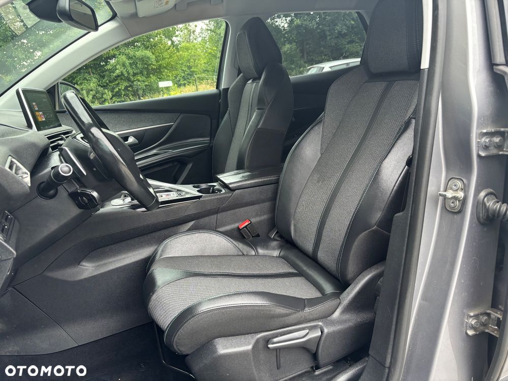 Peugeot 3008 1.6 BlueHDi Allure S&S EAT6 - 7