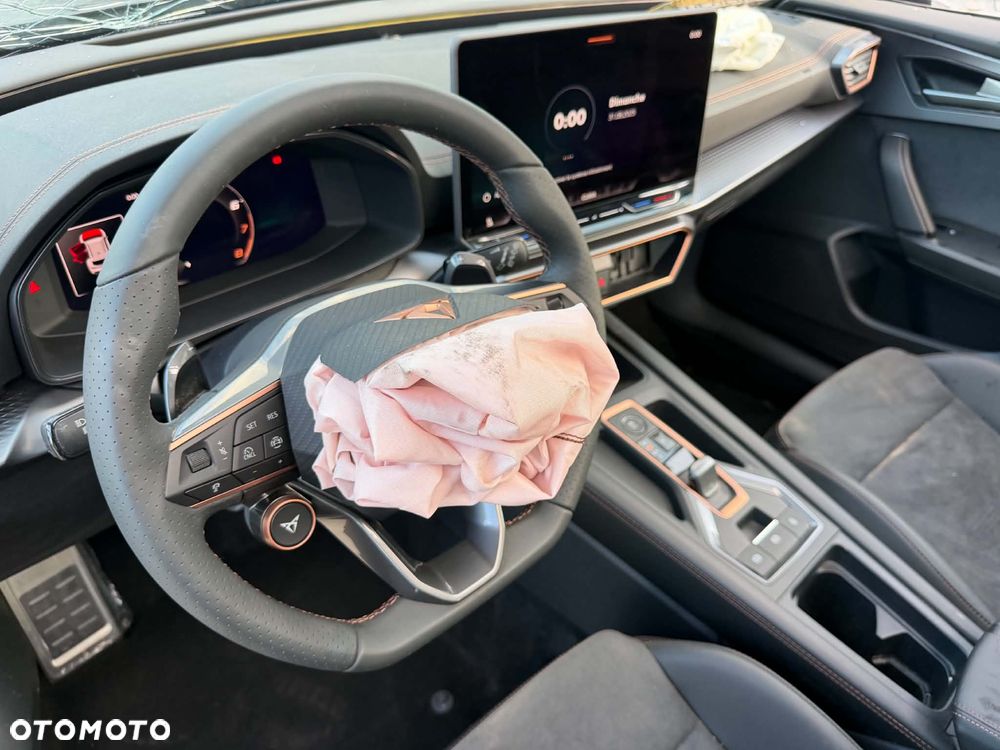 Cupra Formentor 1.5 e-Hybrid DSG VZ - 19