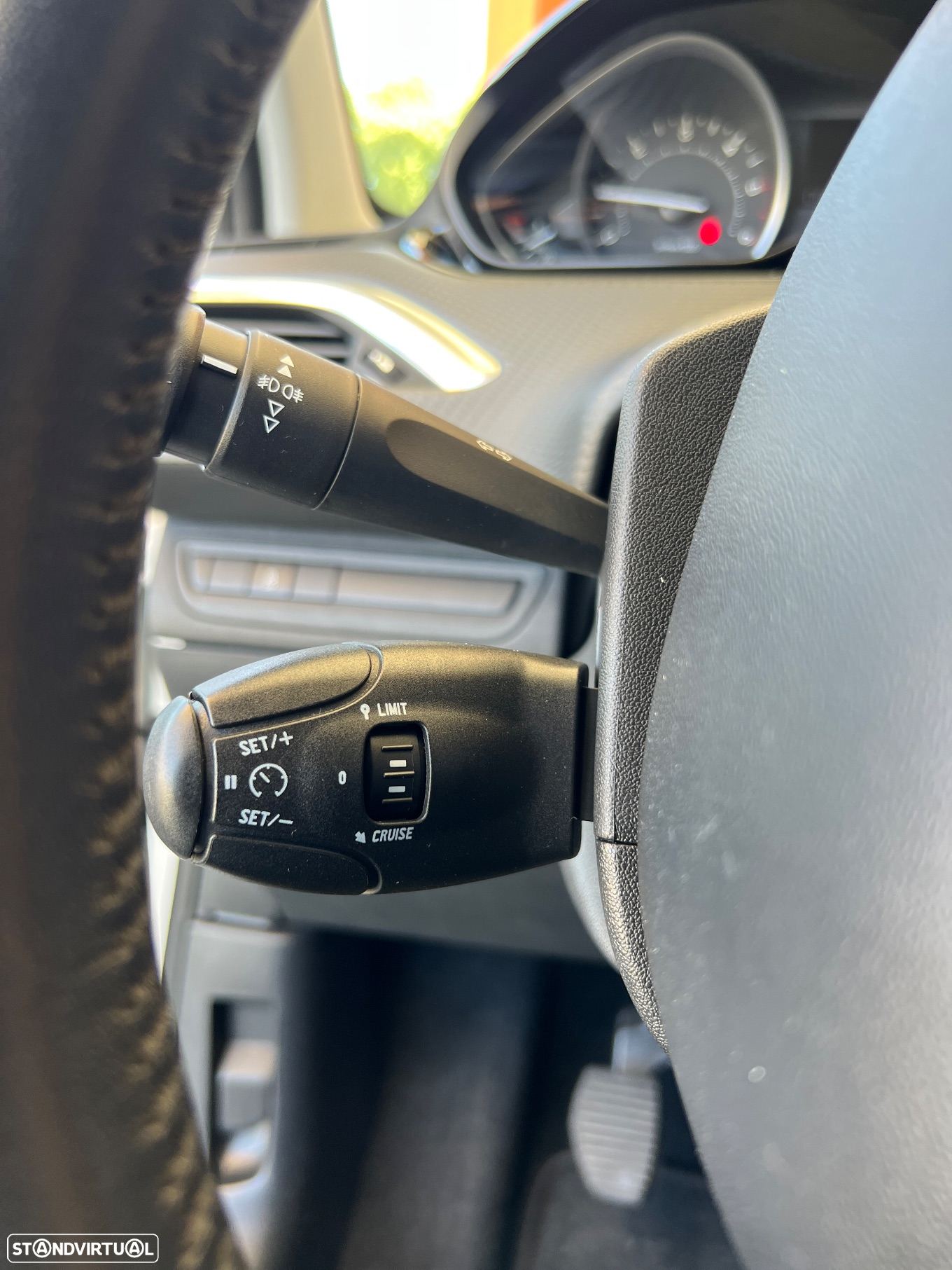 Peugeot 208 1.6 BlueHDi Active - 15