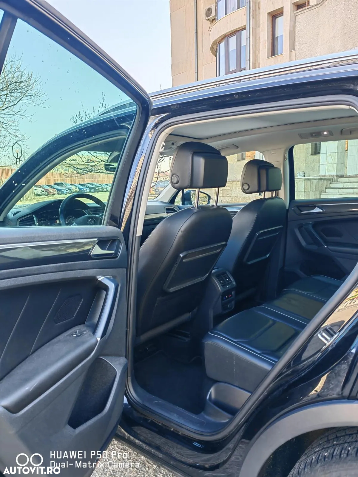 Volkswagen Tiguan - 9