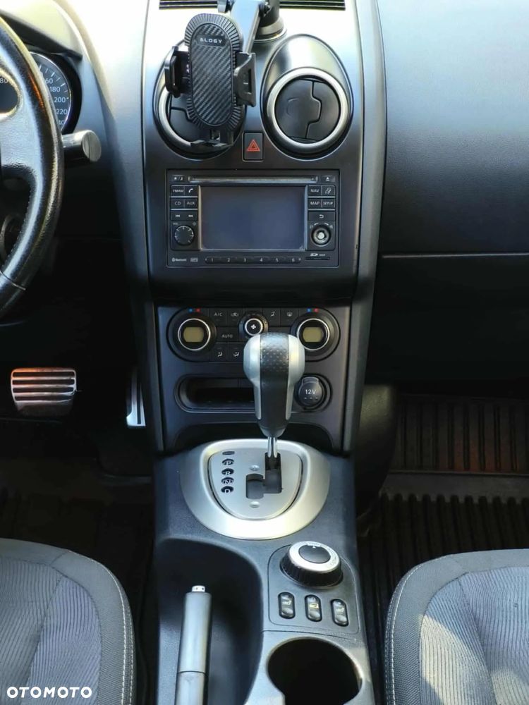 Nissan Qashqai+2 2.0 4x4 Tekna CVT - 9