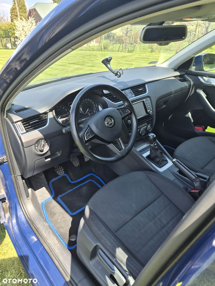 Skoda Octavia 2.0 TDI Style - 6