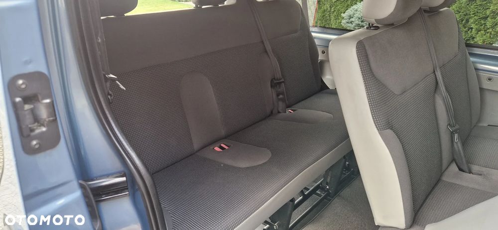 Opel Vivaro - 26