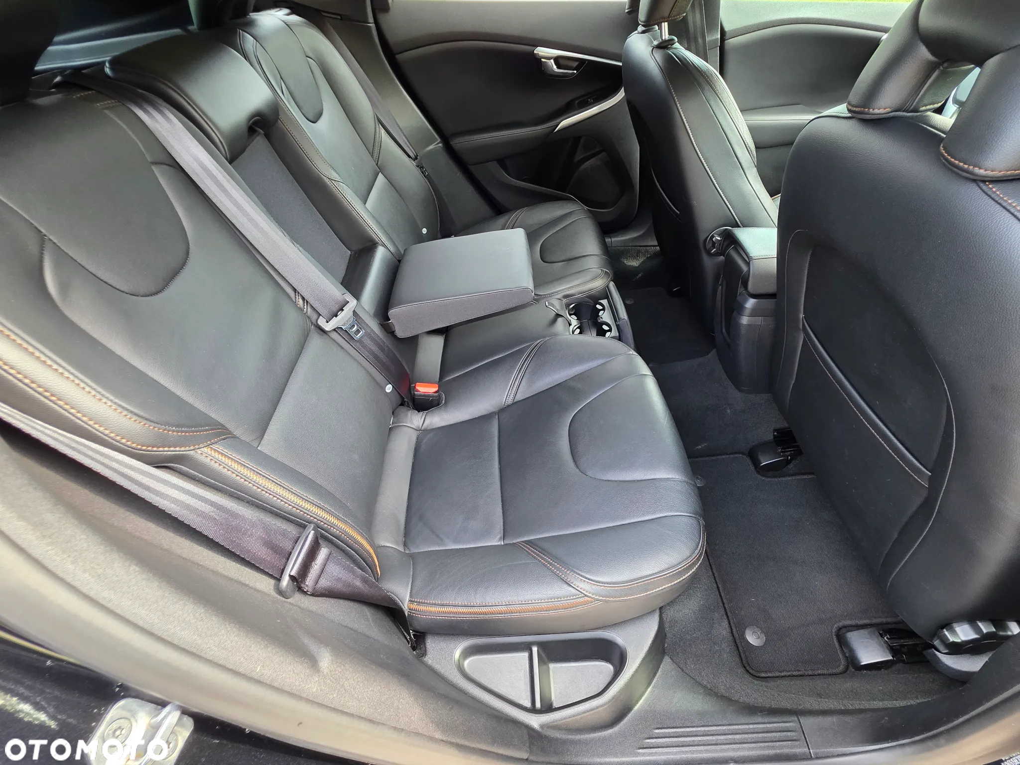 Volvo V40 Cross Country T5 AWD Summum - 24