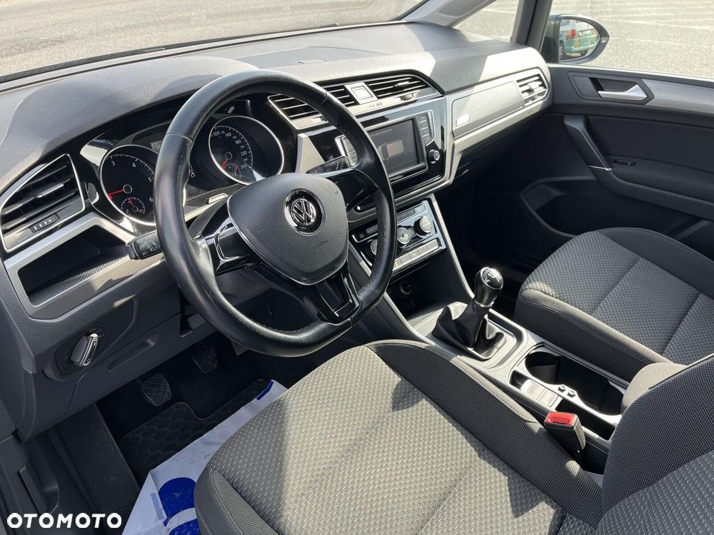 Volkswagen Touran 2.0 TDI BMT Comfortline - 9