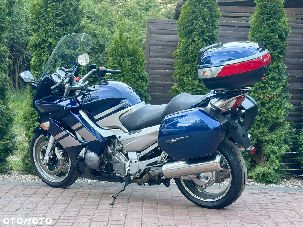 Yamaha FJR - 8