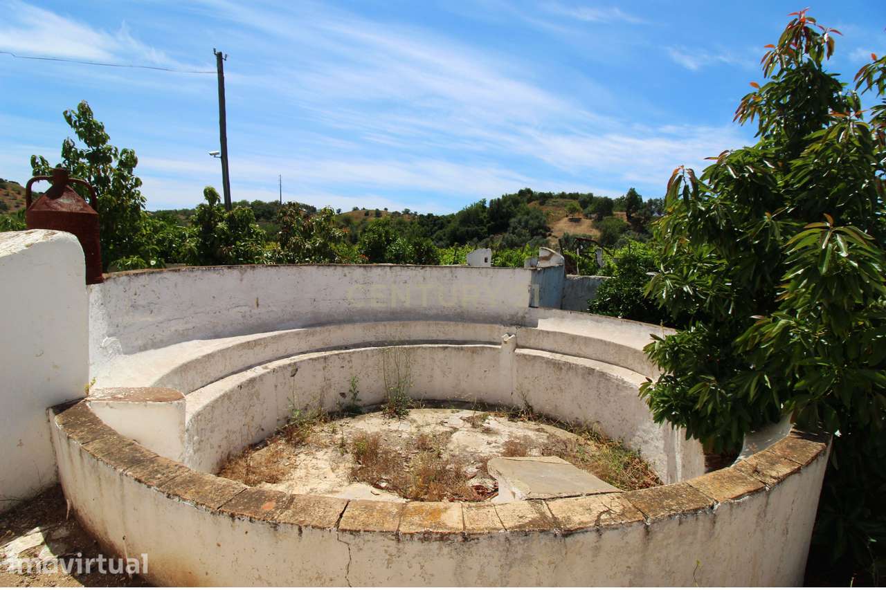 Tavira. Moradia com  implantação de 266 m2 e terreno de 14,5 ha,  em A - Grande imagem: 2/6