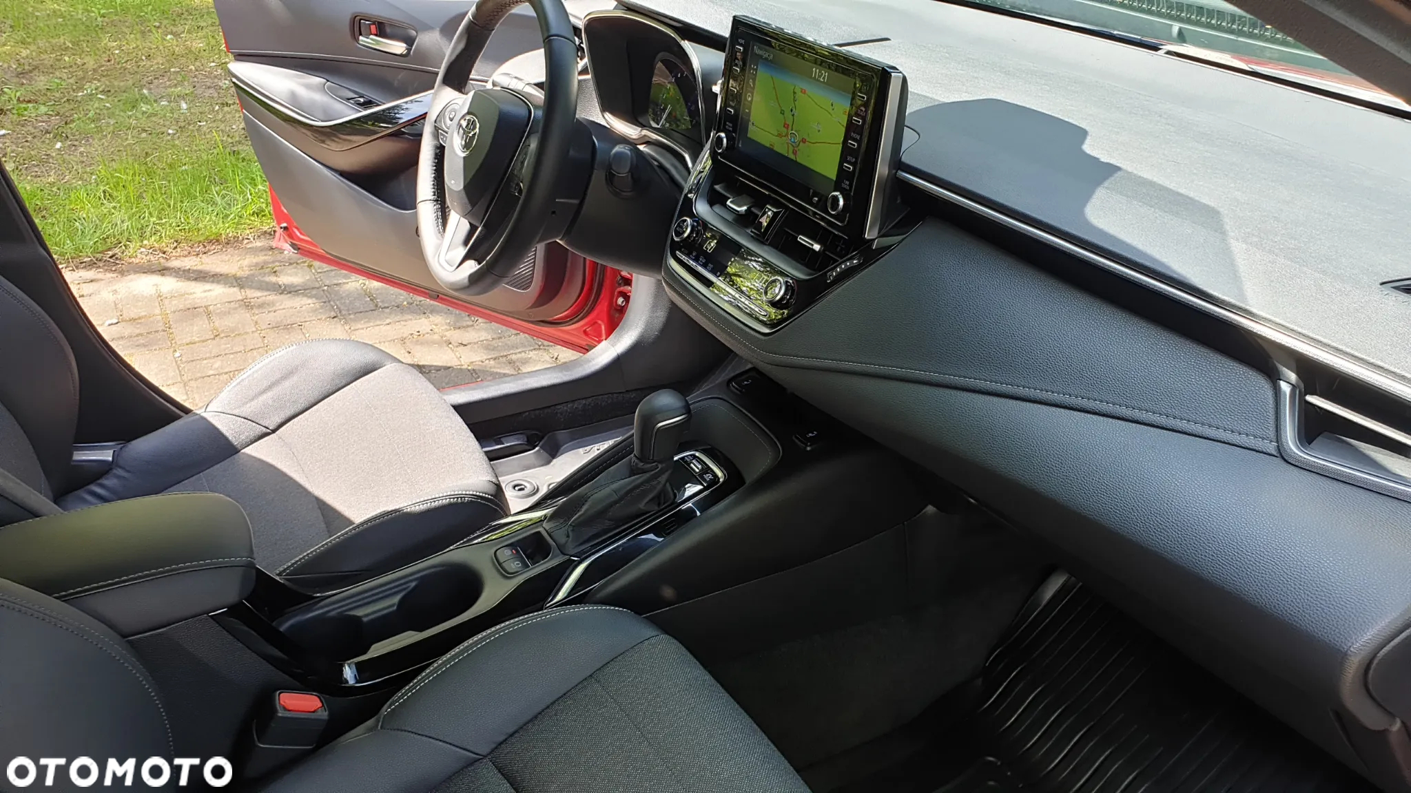 Toyota Corolla 1.8 Hybrid GPF Comfort - 22