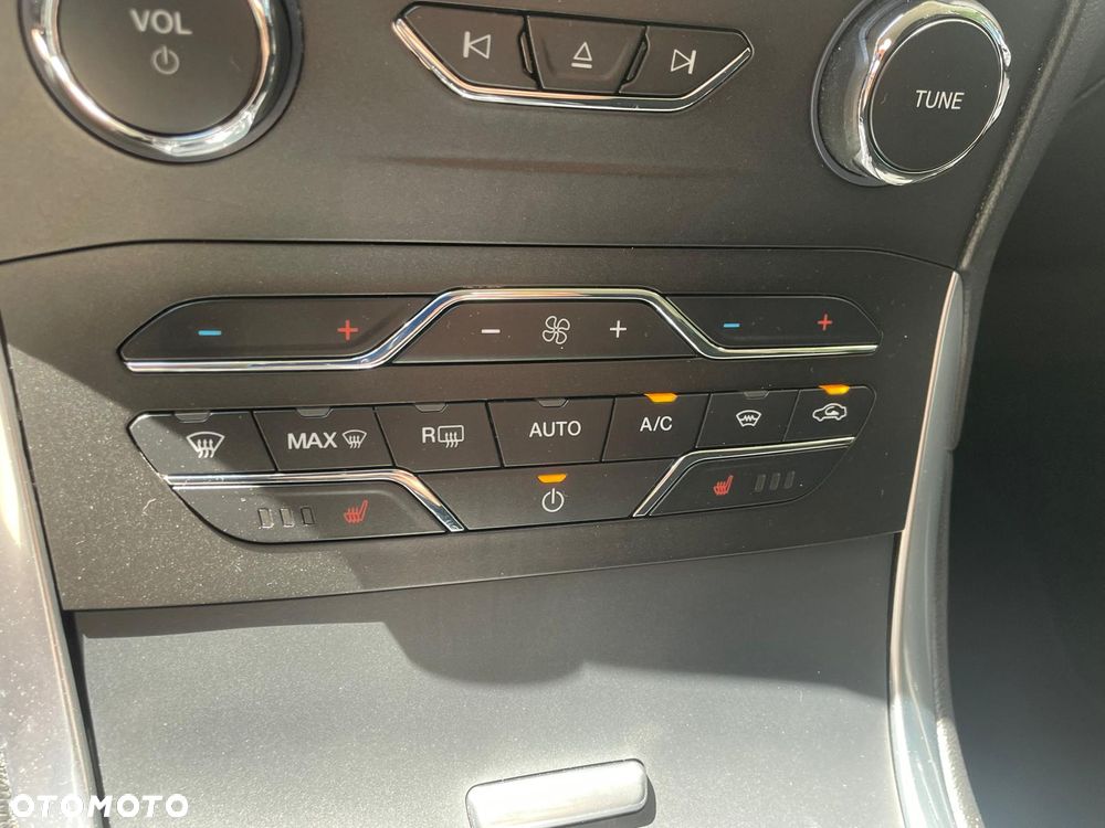 Ford S-Max 2.0 TDCi Titanium PowerShift - 18
