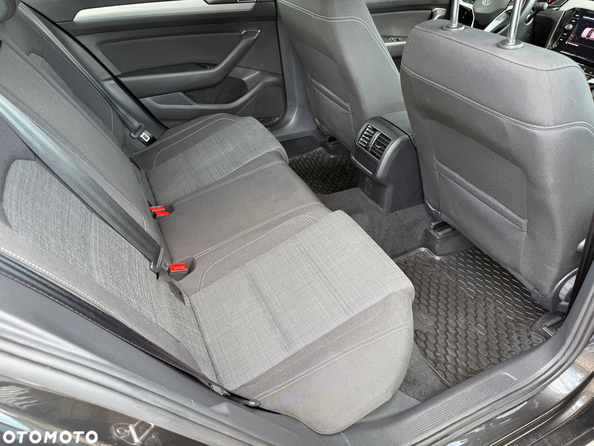 Volkswagen Passat 1.5 TSI EVO Comfortline - 34