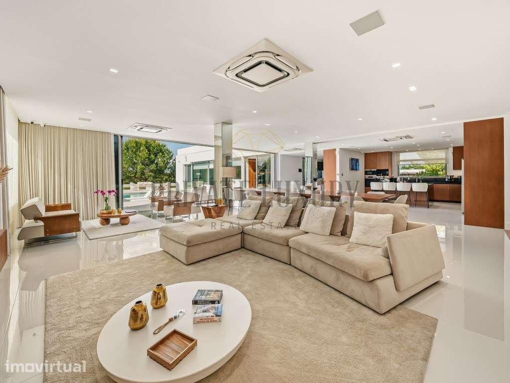 Moradia T6 de luxo com piscinas na Quinta do Peru - Grande imagem: 3/31