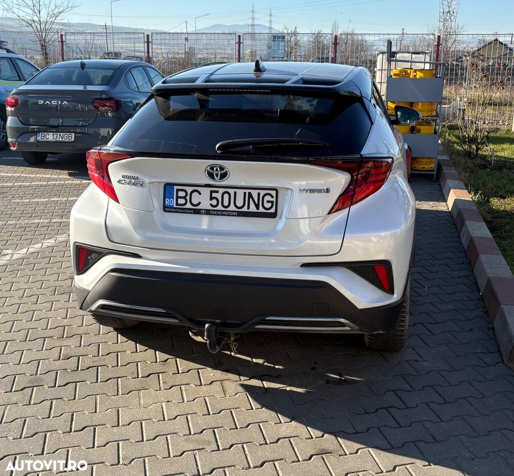 Toyota C-HR 2.0 HSD 184 CP 4x2 CVT Classy Bi-Tone - 11