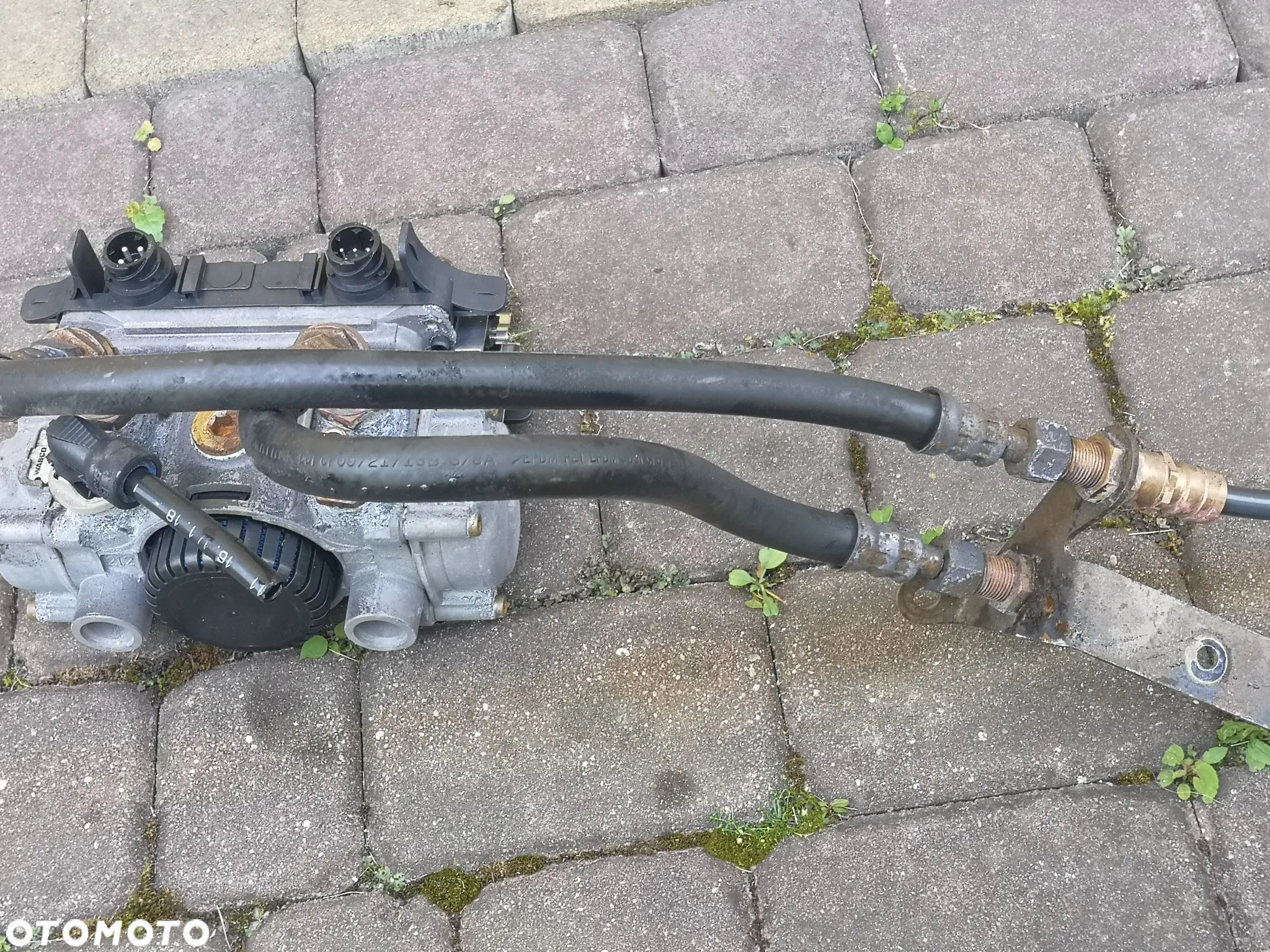 MODULATOR ZAWÓR EBS IVECO STRALIS HI WAY WABCO 4801040050 - 5