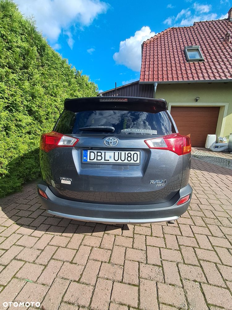 Toyota RAV4 - 9