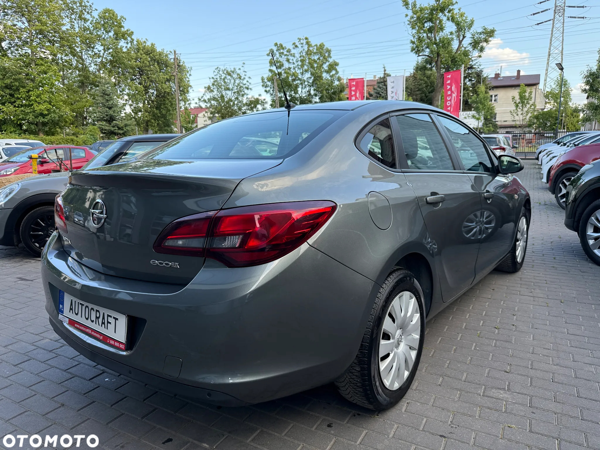 Opel Astra IV 1.4 T Business EU6 - 23