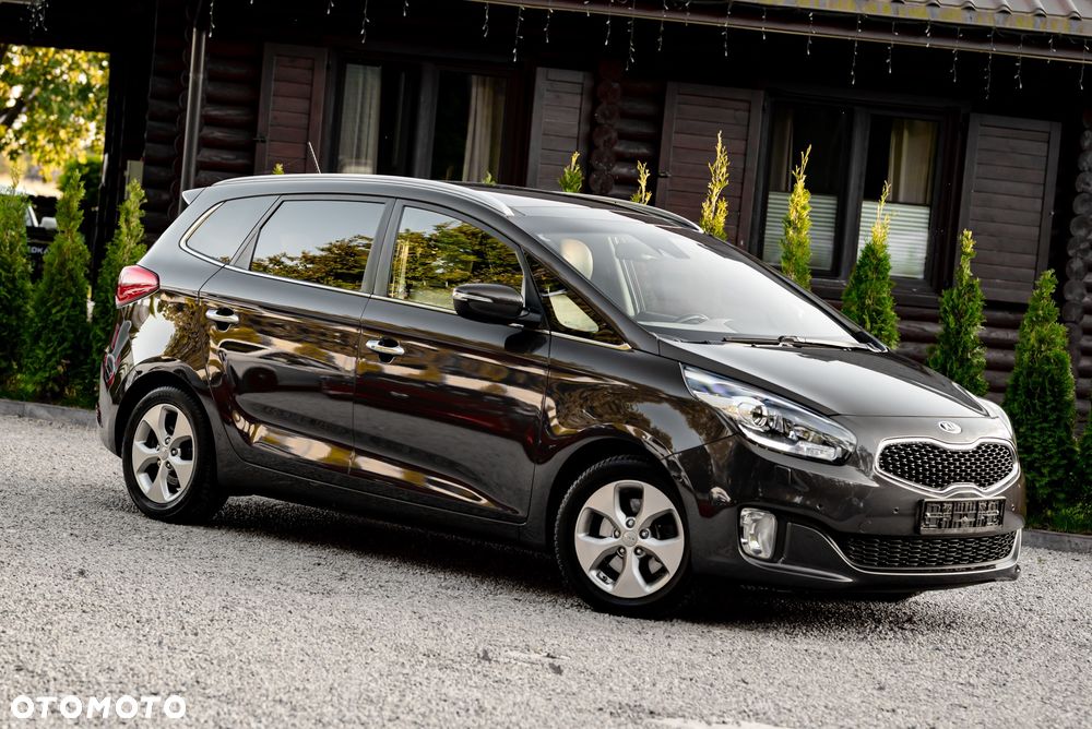 Kia Carens 1.7 CRDi L 7os - 8