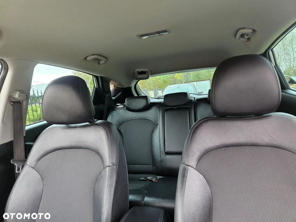 Hyundai ix35 2.0 CRDi 4WD Comfort - 24