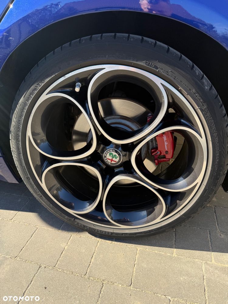 Alfa Romeo Giulia 2.2 D Turbo B-Tech Edition - 6