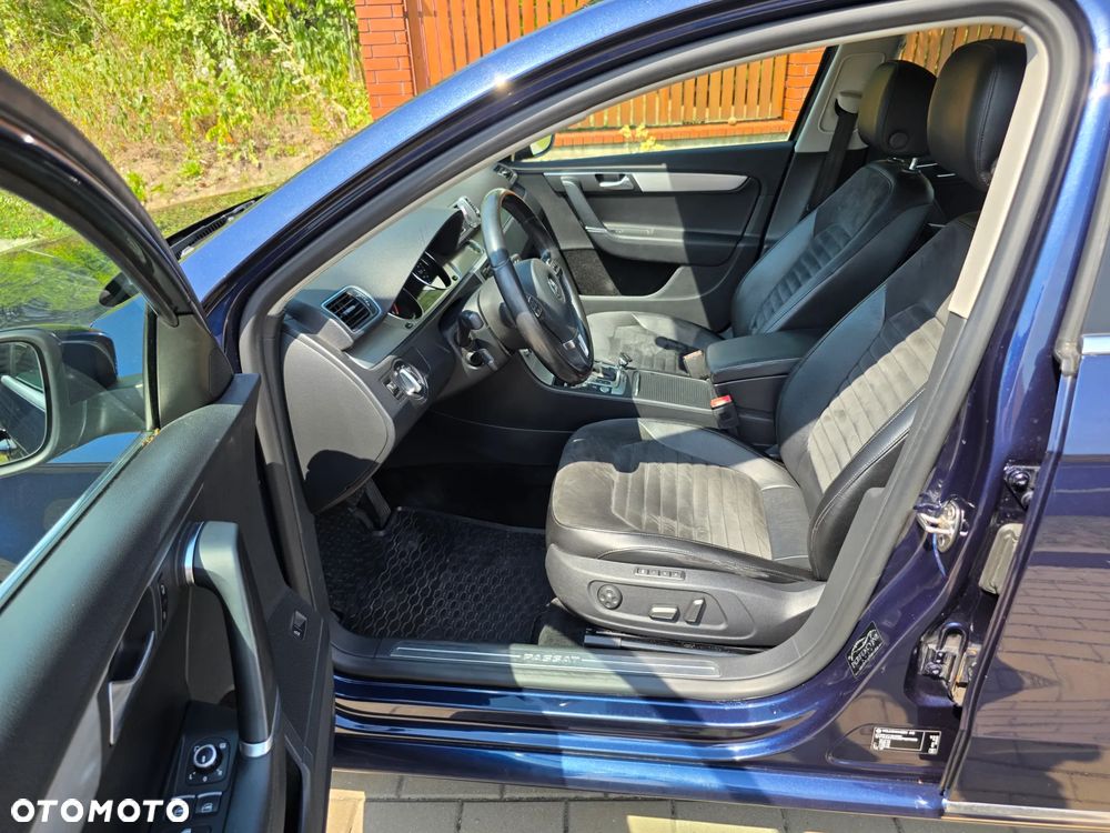 Volkswagen Passat 2.0 TDI 4Mot Highline DSG - 40