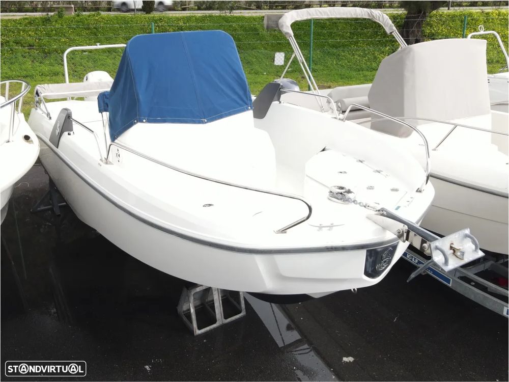 Beneteau Flyer 6.6 Spacedeck - 6