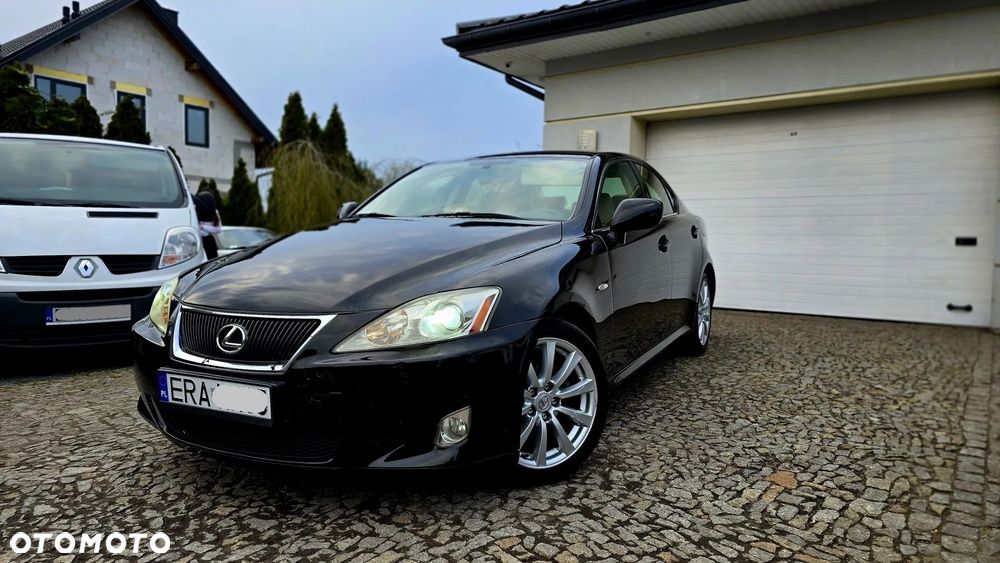 Lexus IS 220d - 1