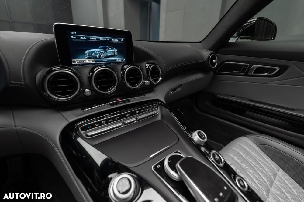 Mercedes-Benz AMG GT - 20