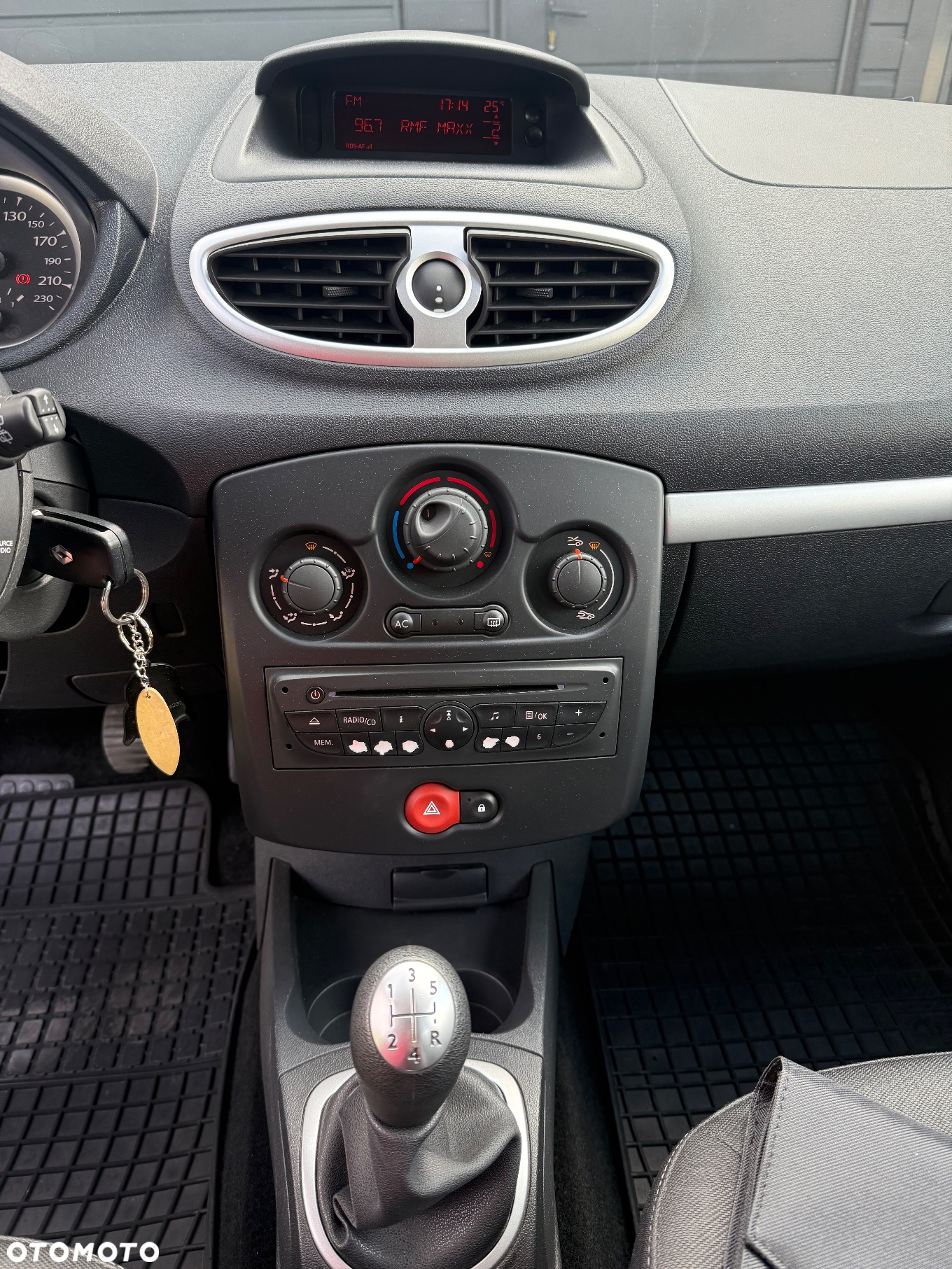 Renault Clio 1.2 16V Alize Euro5 - 17