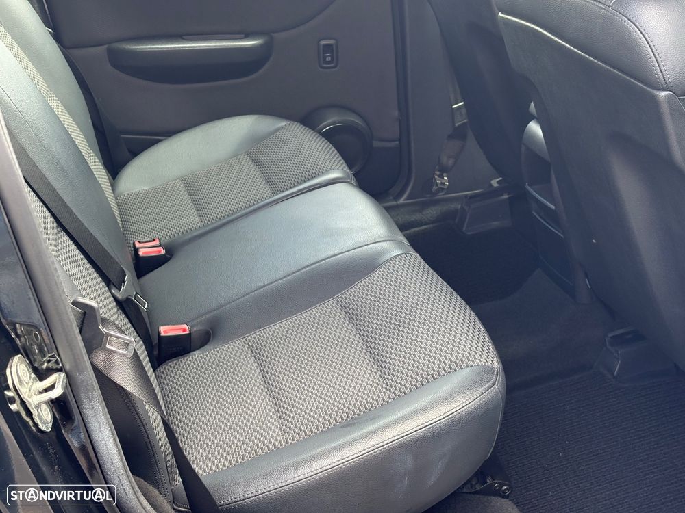 Mercedes-Benz B 180 CDI - 11