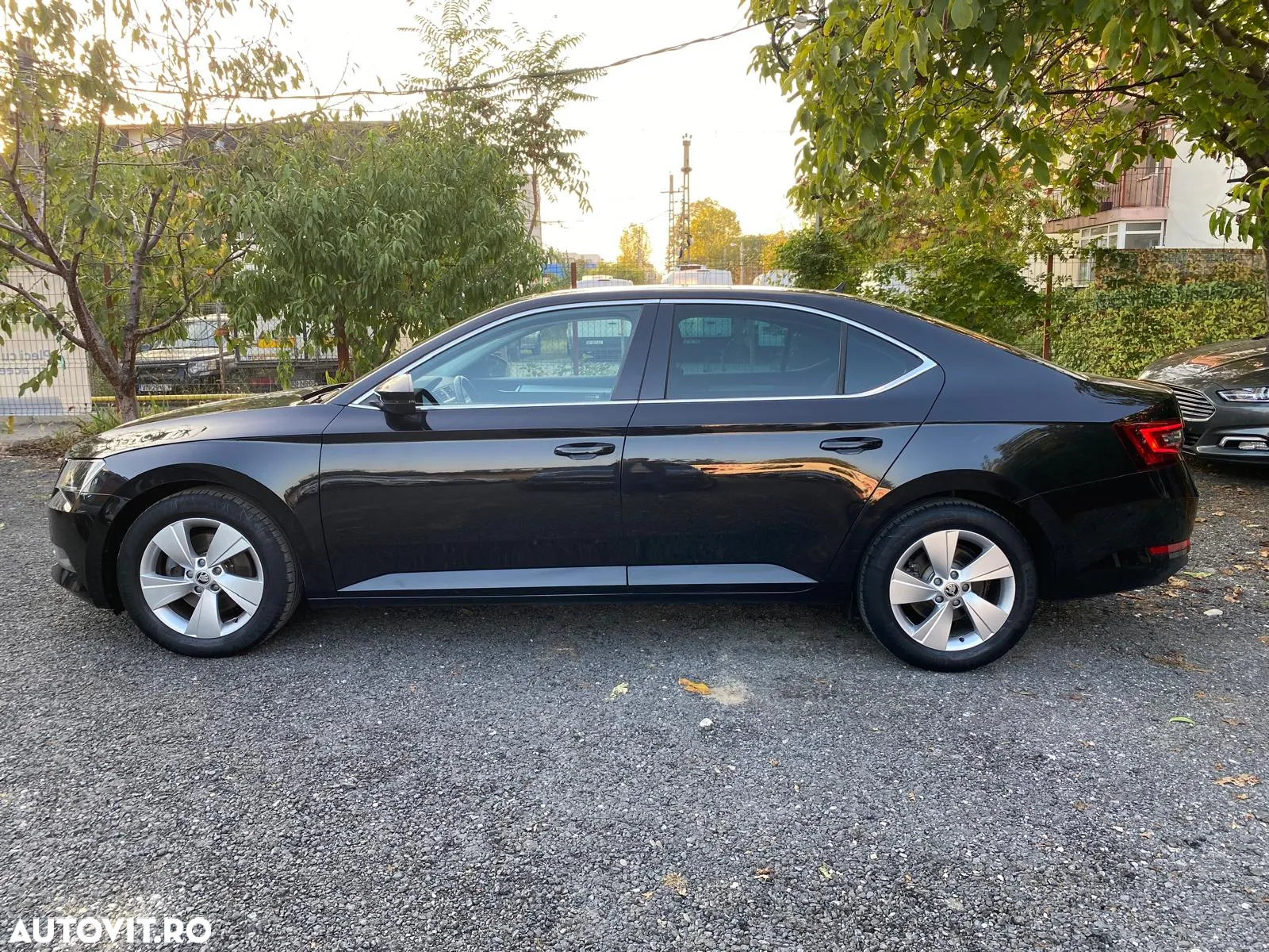 Skoda Superb 1.4 TSI ACT DSG Ambition - 23