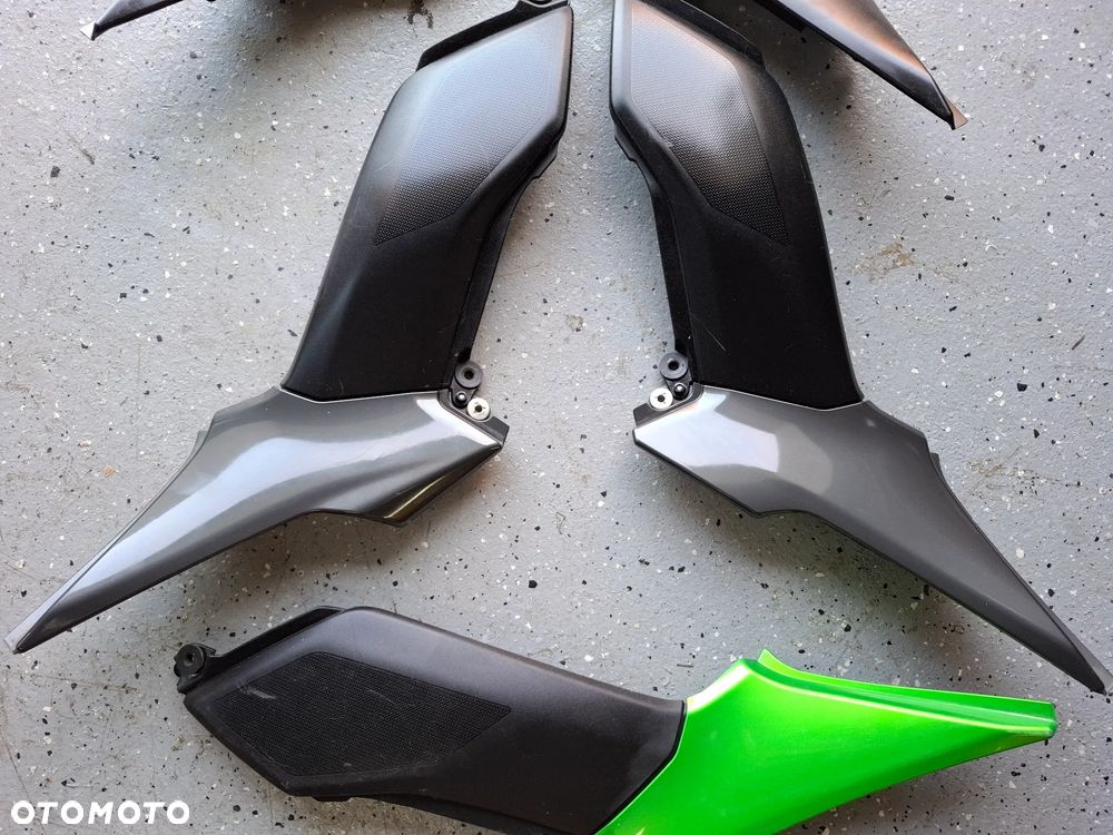Kawasaki Z900 wypełnienie boczek bok owiewka panel - 2