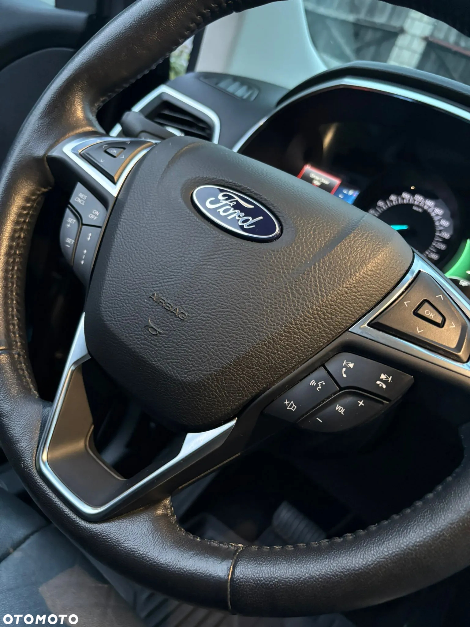 Ford Edge - 21