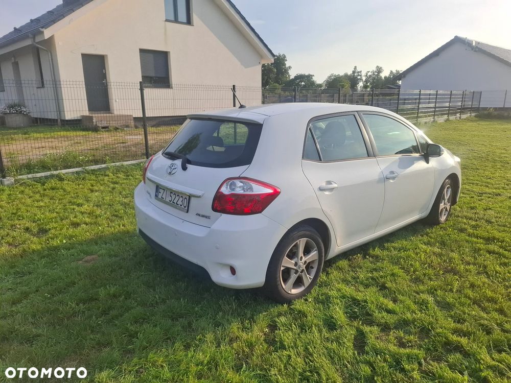 Toyota Auris 1.33 VVT-i Terra - 6