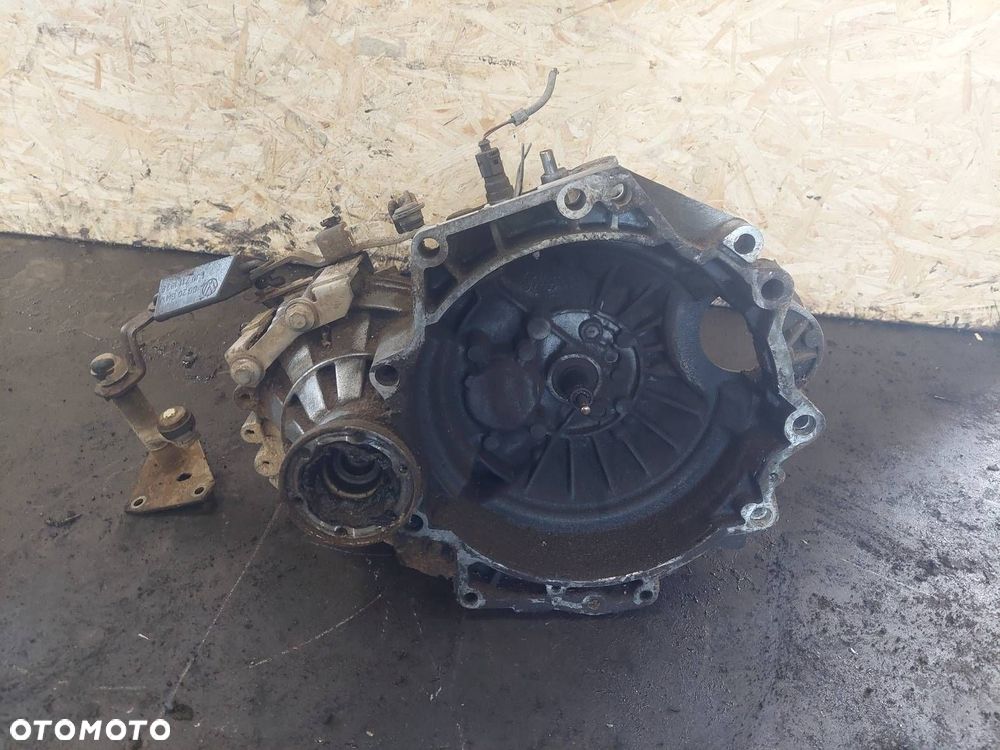 SKRZYNIA BIEGÓW SKODA OCTAVIA I 1.9 SDI 1.4 16V 5 BIEGÓW DSB ID: 236412 - 1