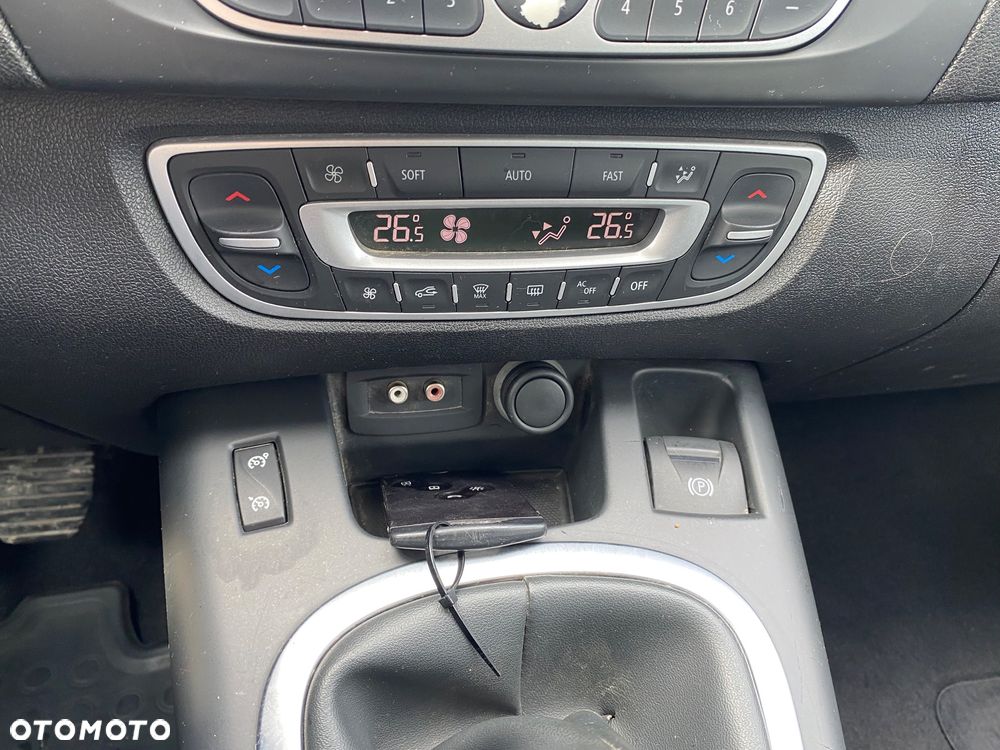 Renault Scenic 1.6 16V 110 Dynamique - 33