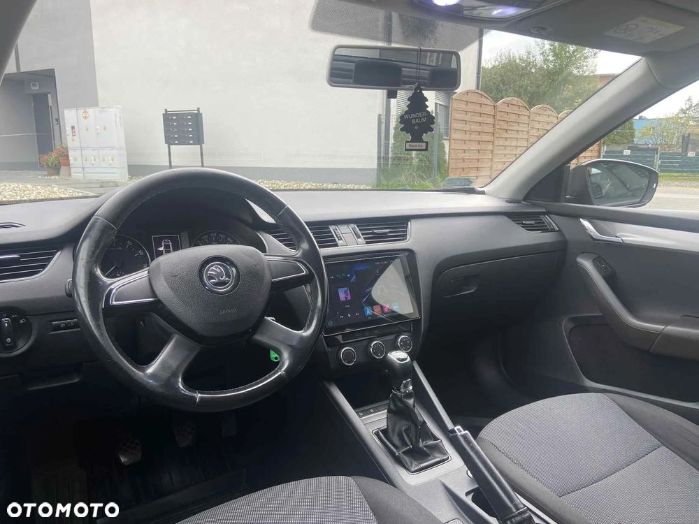 Skoda Octavia 1.2 TSI Ambiente - 22