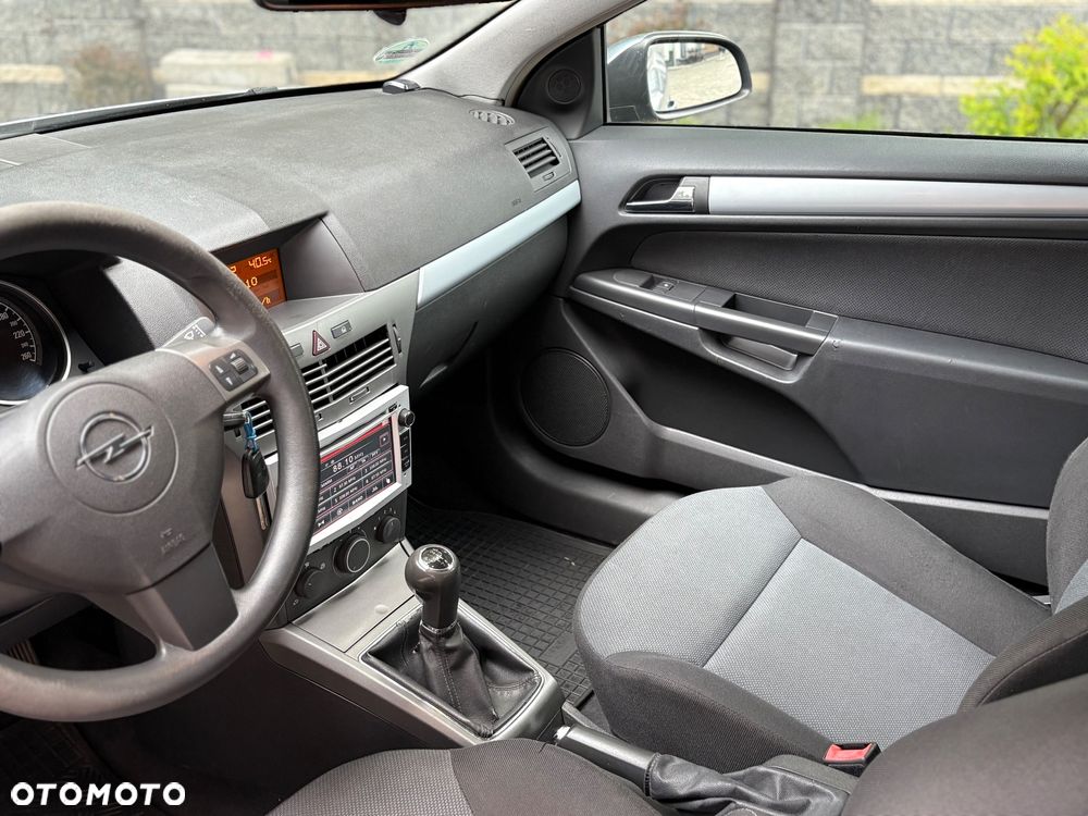 Opel Astra GTC 1.6 Edition - 14