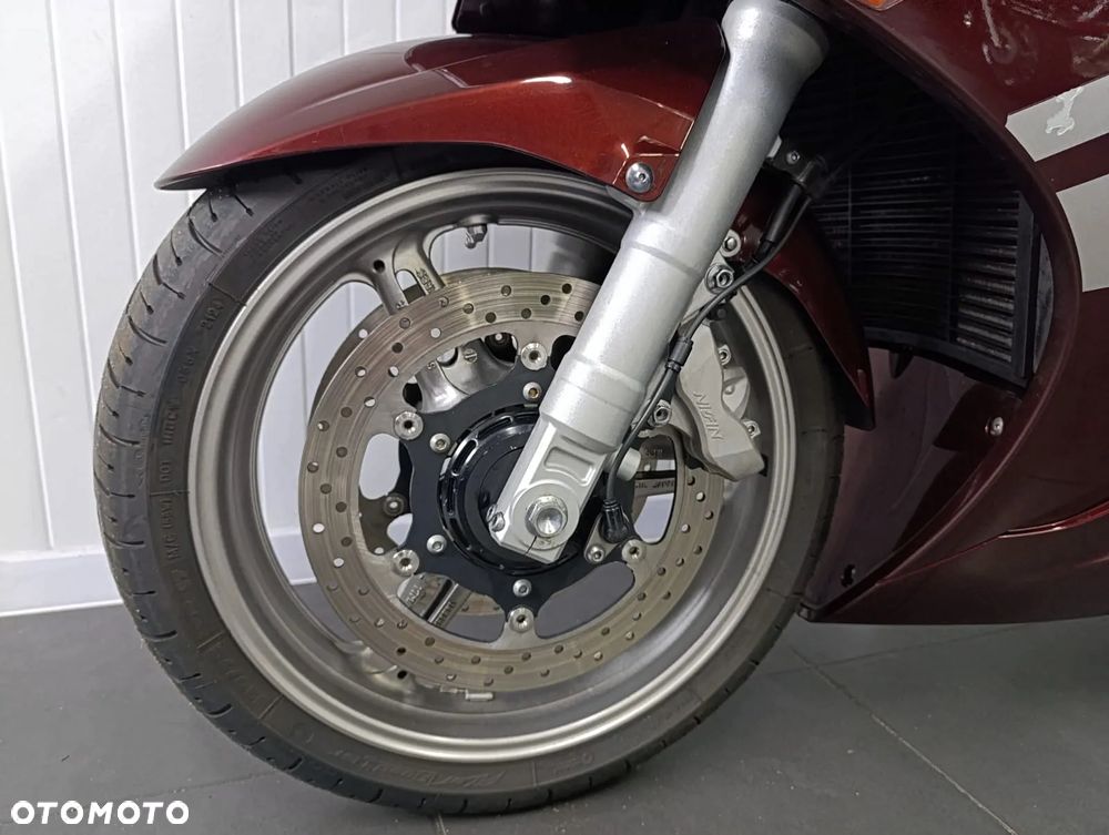 Yamaha FJR - 10