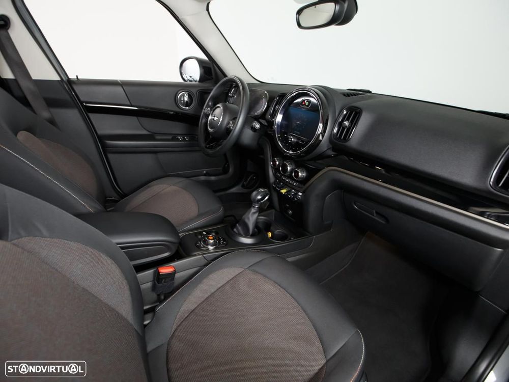MINI Countryman Cooper SE ALL4 Auto - 8