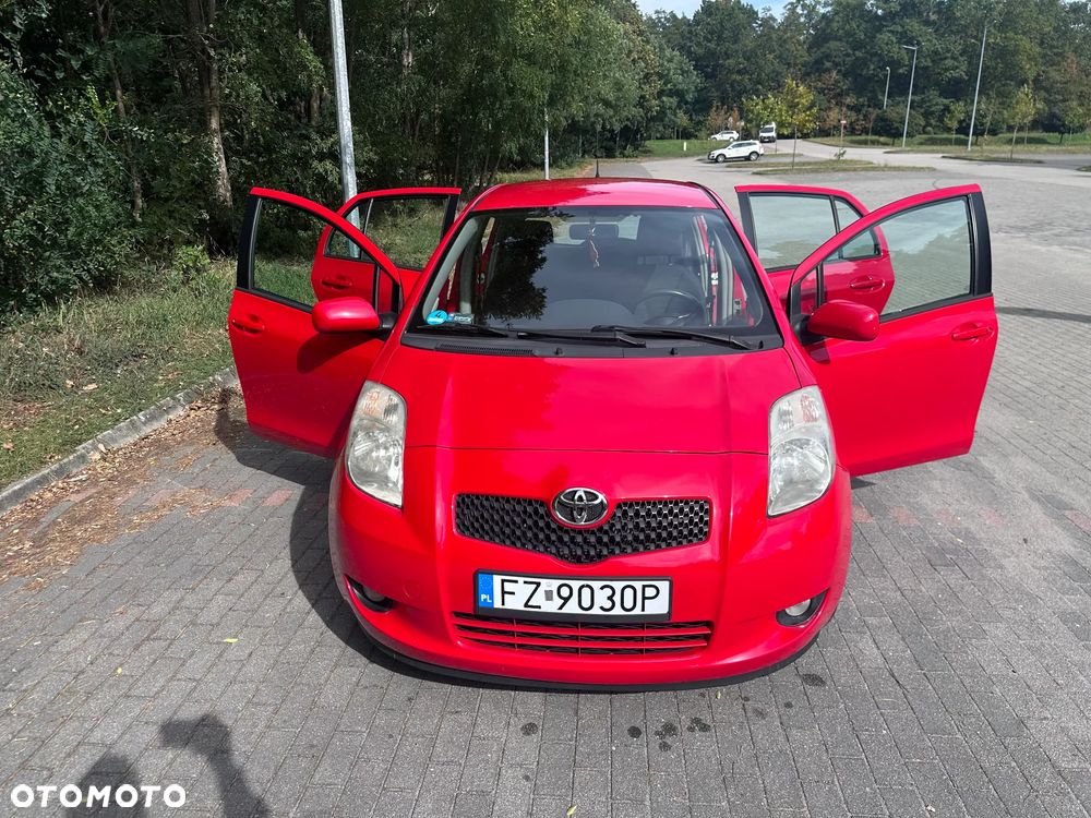 Toyota Yaris - 13