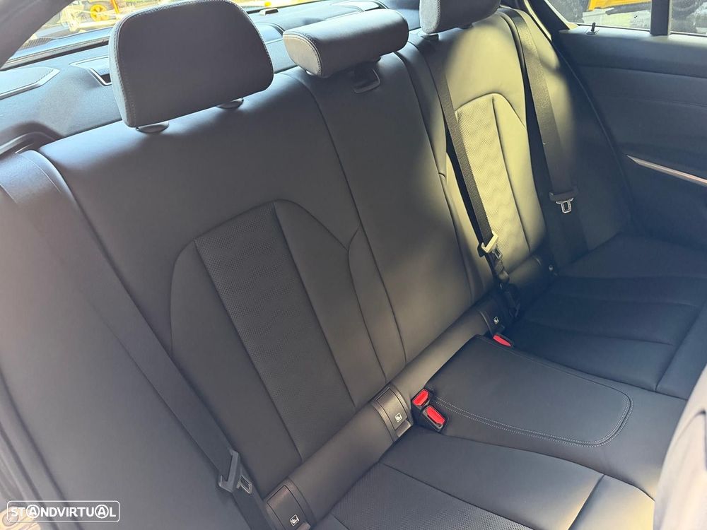 BMW M3 Competition M xDrive - 30