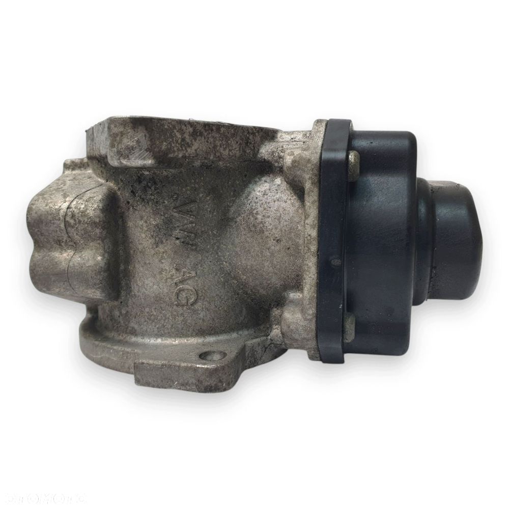ZAWÓR EGR VW Passat B6 Golf V Audi A3 2.0 TDI 03G131501P - 4