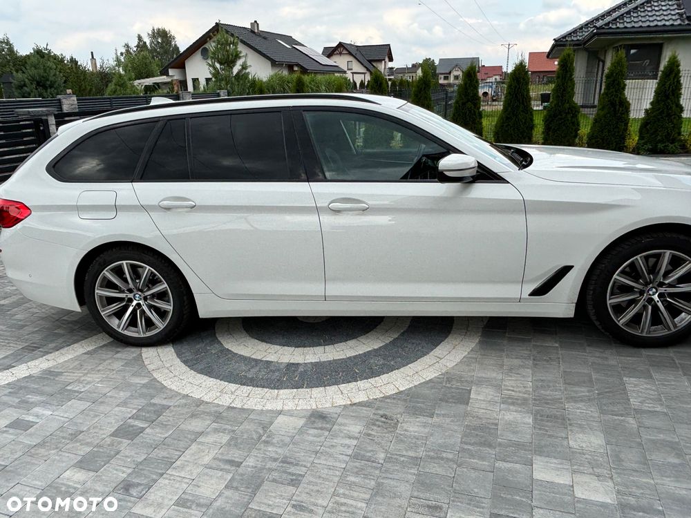 BMW Seria 5 520d Sport Line sport - 12