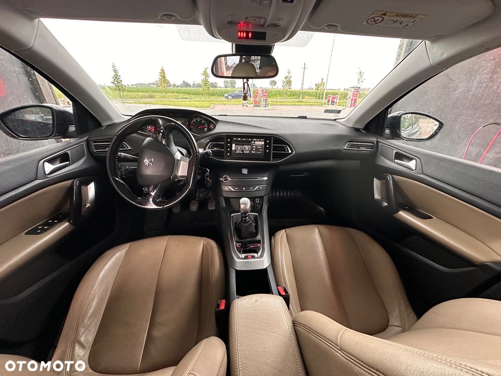 Peugeot 308 2.0 Blue HDi Allure S&S - 3