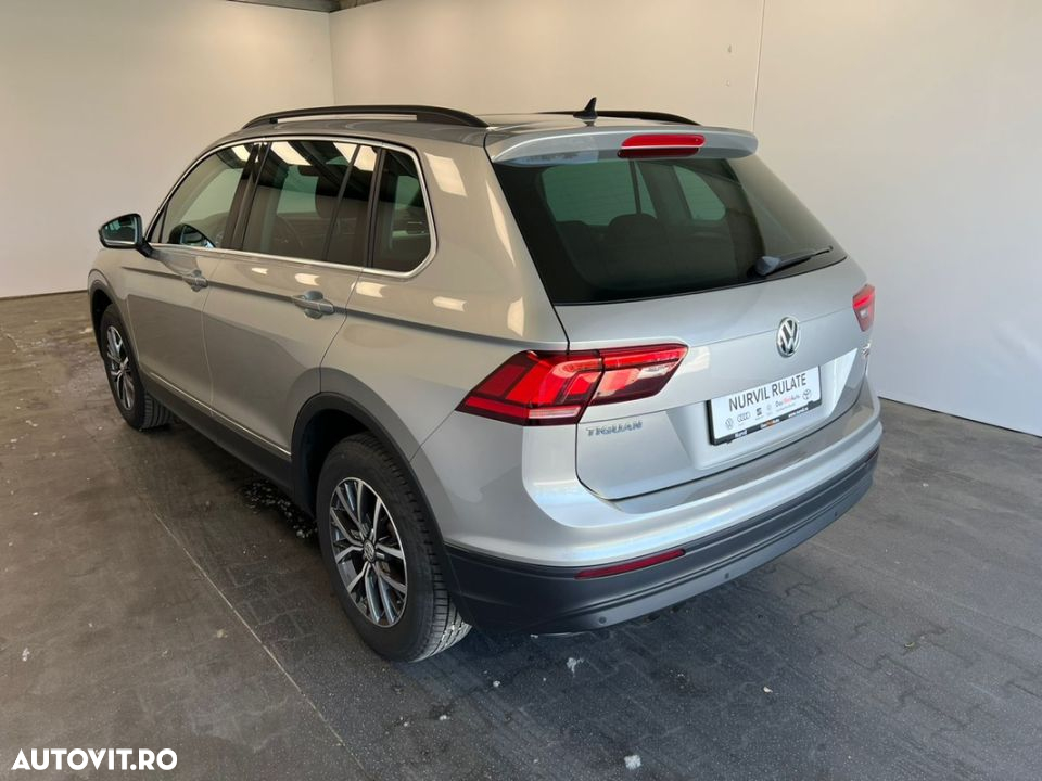 Volkswagen Tiguan 2.0 TDI 4Mot DSG Comfortline - 12