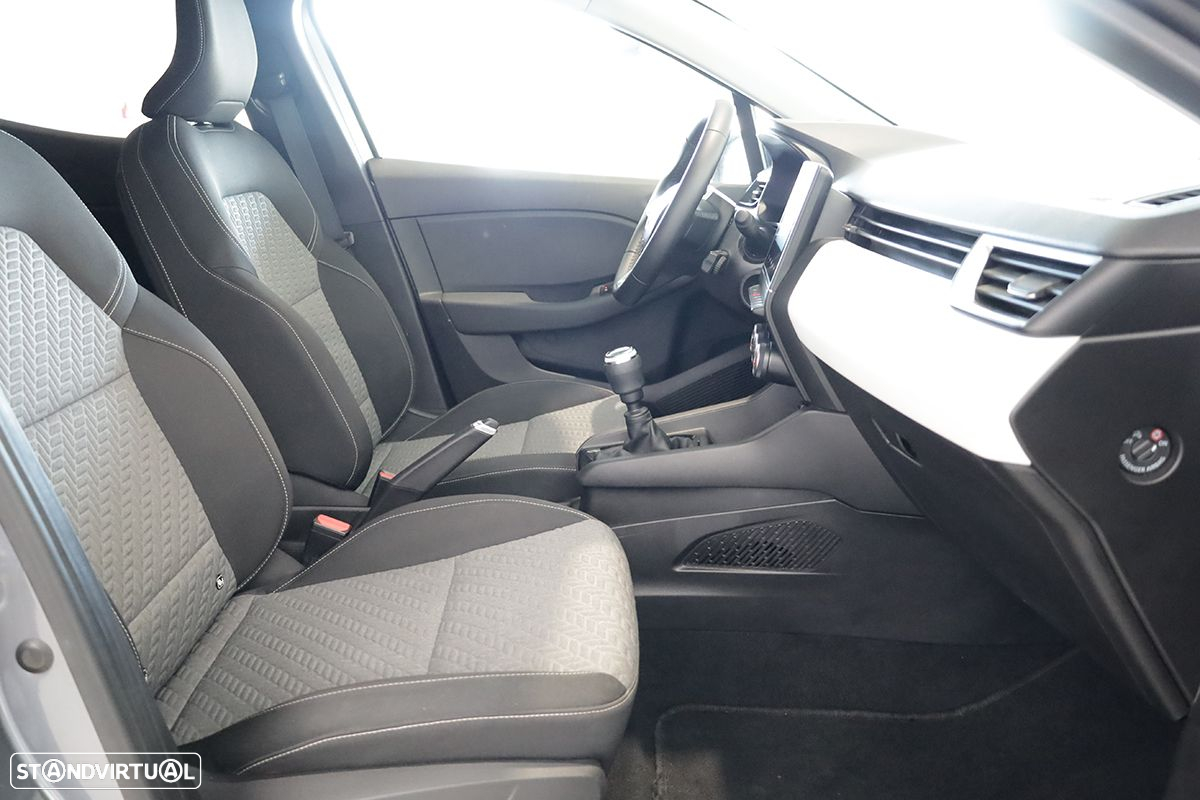 Renault Clio 1.0 TCe Evolution - 20