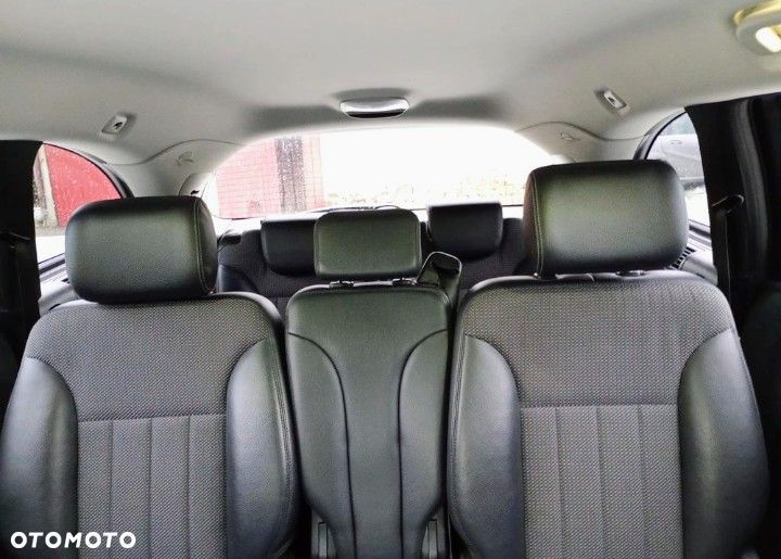 Mercedes-Benz Klasa R - 8