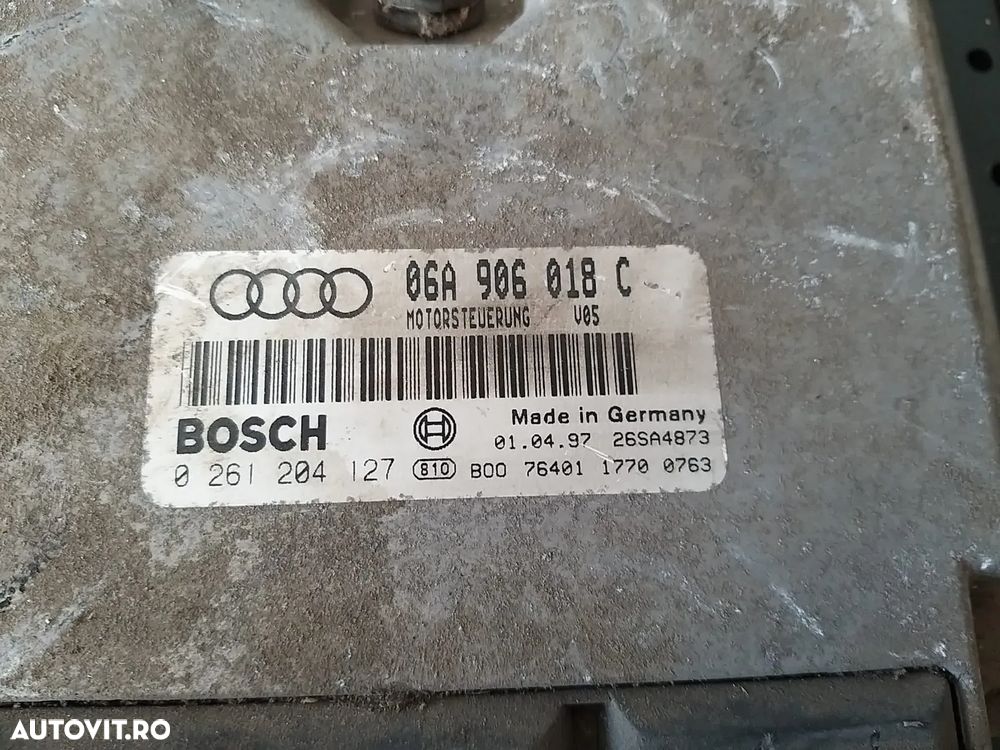 Ecu calculator motor 1.8 b vw golf 4 1j 06a906018c 0261204127 - 3