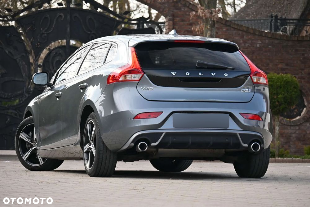 Volvo V40 D2 Geartronic RDesign - 21